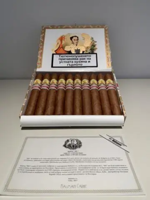 Bolivar_681_Cigar_Ex_Bulgaria_2011_Box_open_-_EGM_Cigars_480x480