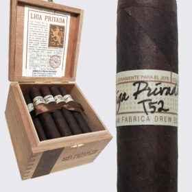 Drew-Estate-Liga-Privada-T52-Robusto-Product-image.jpeg